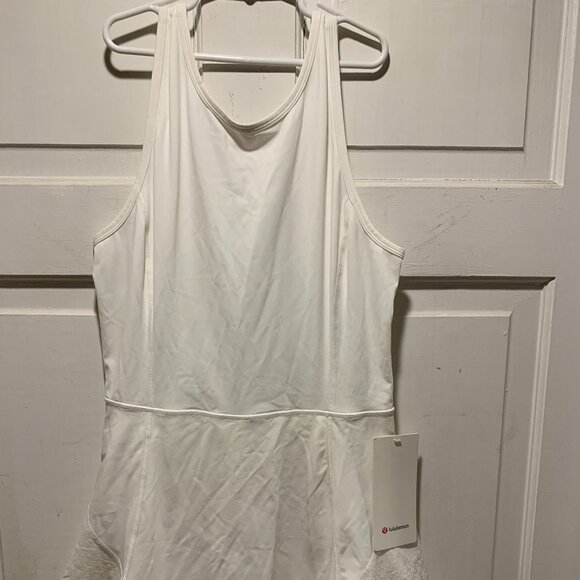 lululemon~ NWT!!~ (Retail: $118)  Serene Stride Dress - Picture 14 of 15
